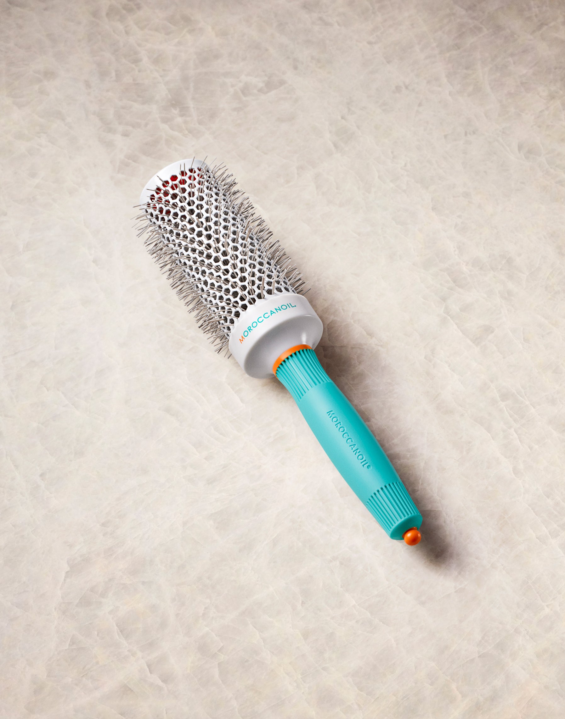 Skip to the beginning of the images gallery Lược tròn gốm Ceramic Round Brush