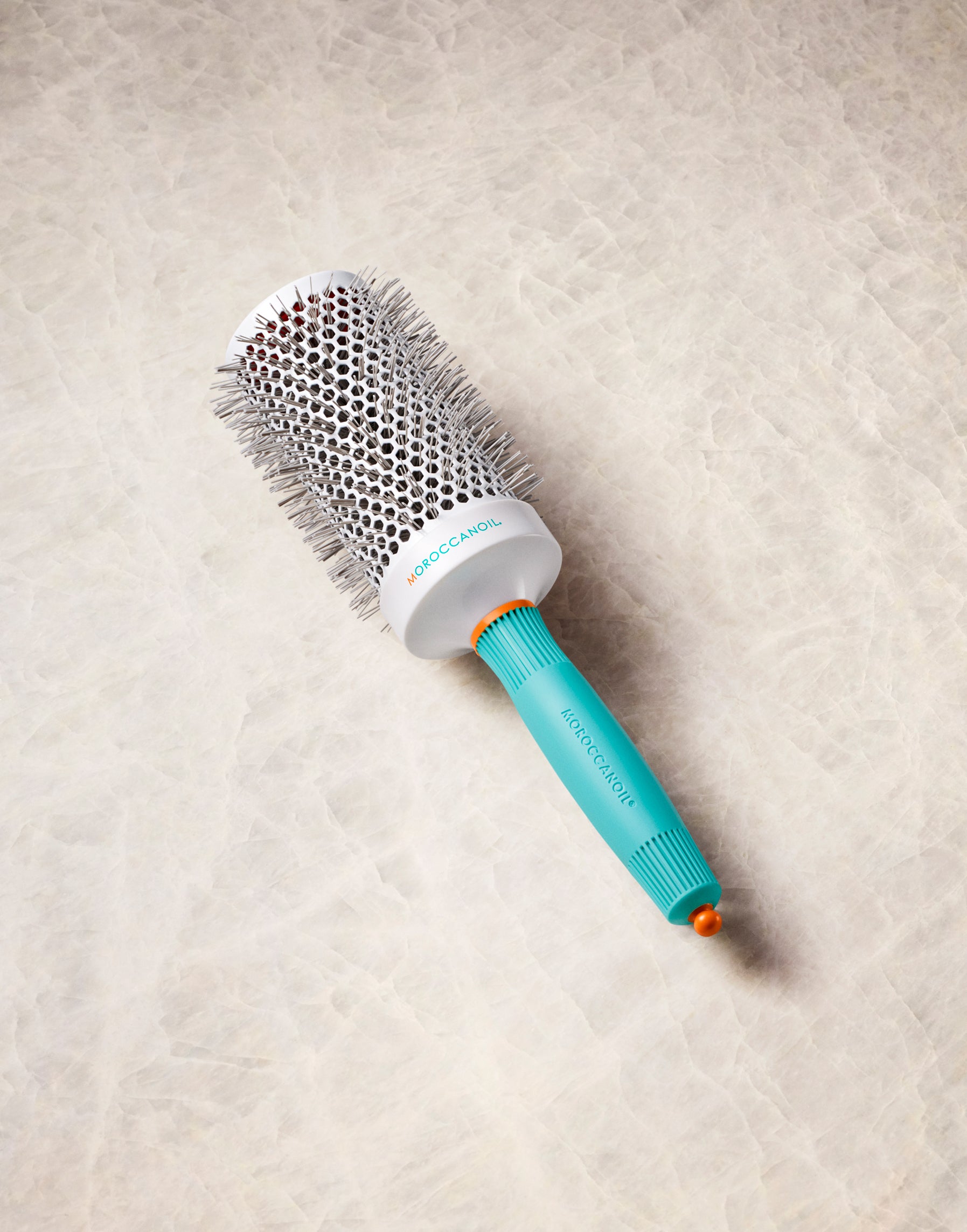 Skip to the beginning of the images gallery Lược tròn gốm Ceramic Round Brush
